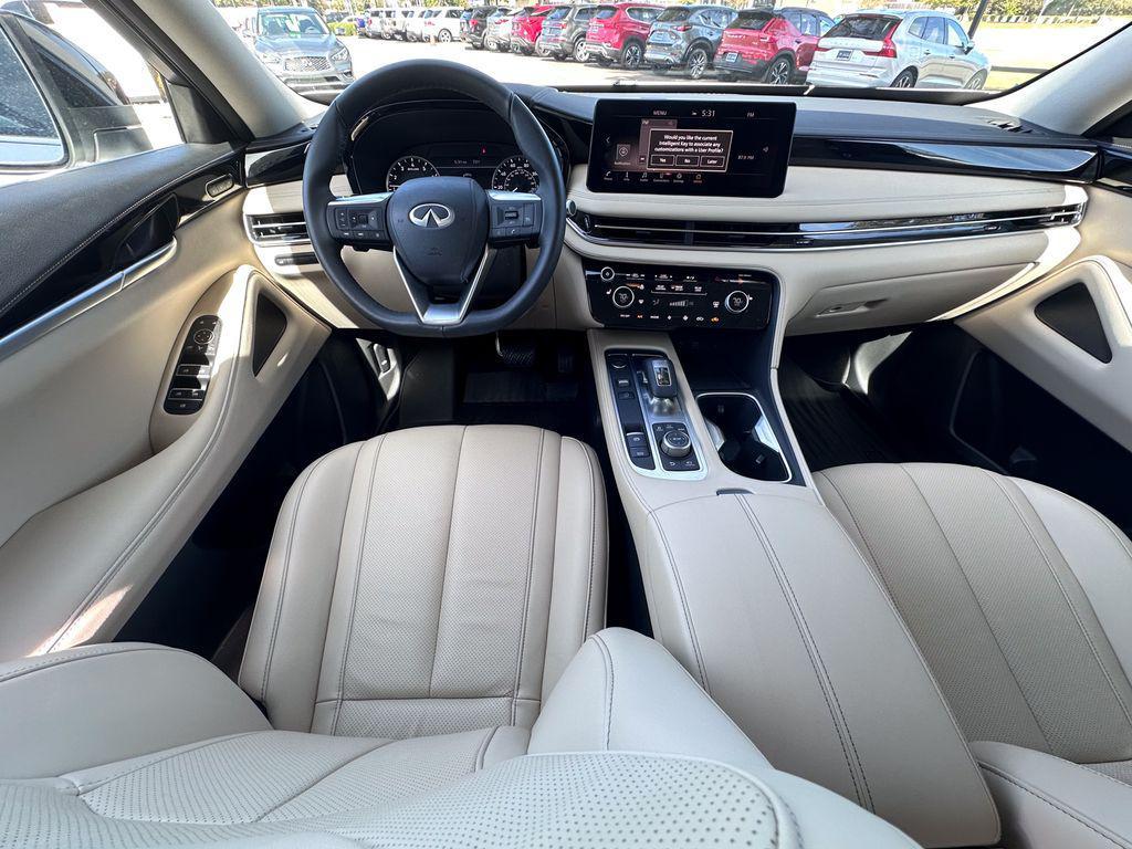 used 2025 INFINITI QX60 car, priced at $40,847