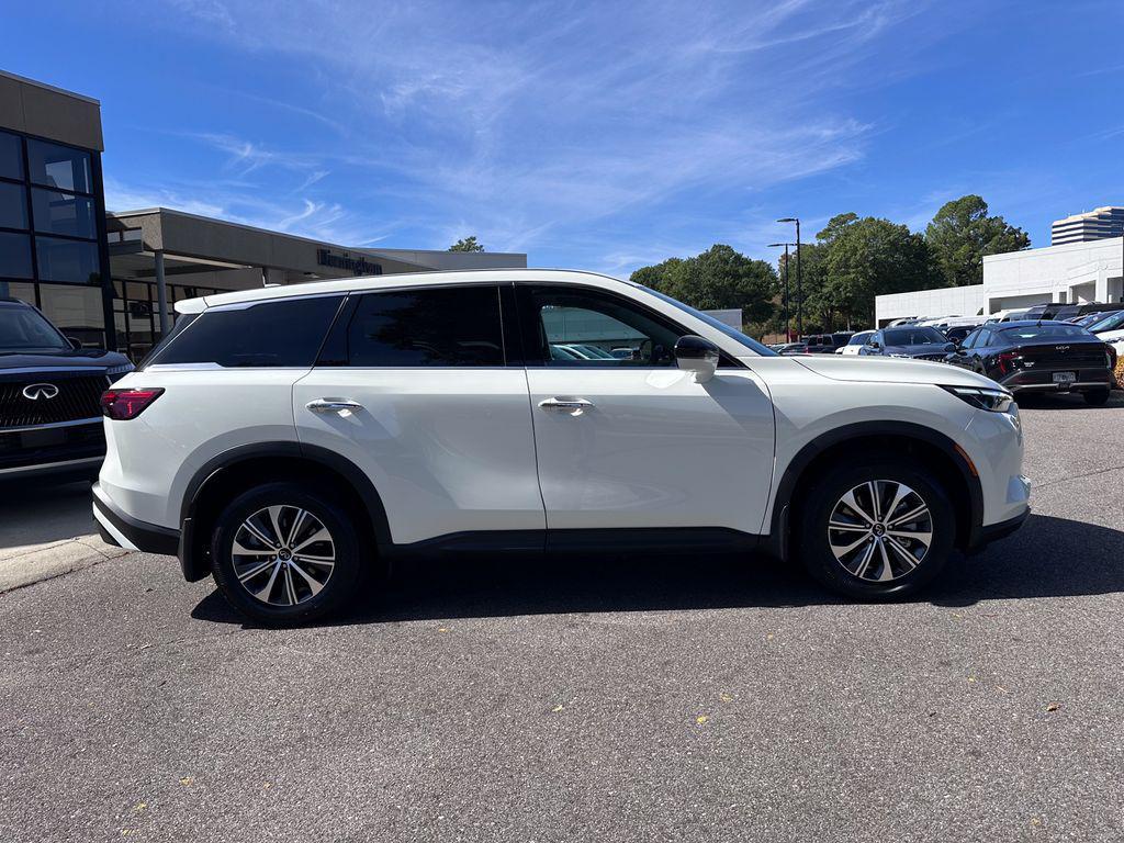used 2025 INFINITI QX60 car, priced at $40,847