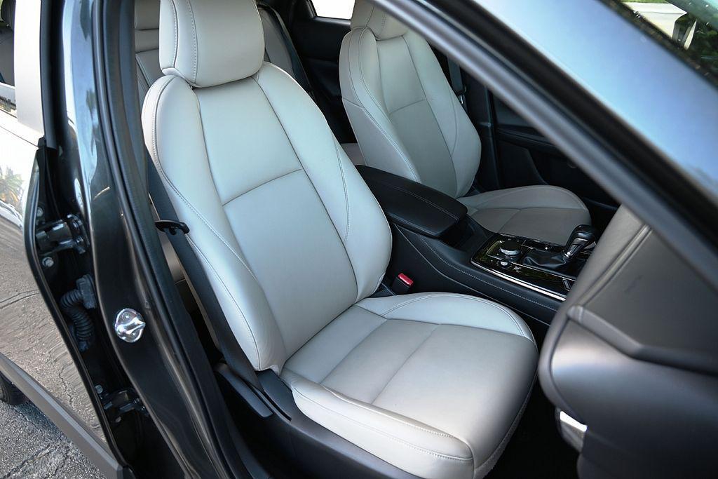 used 2022 Mazda CX-30 car, priced at $23,827