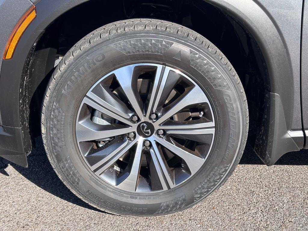 used 2025 INFINITI QX60 car, priced at $42,872