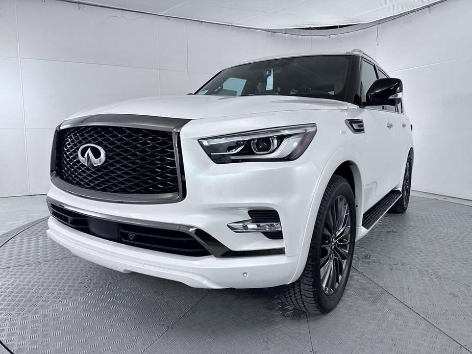 new 2024 INFINITI QX80 car, priced at $77,365