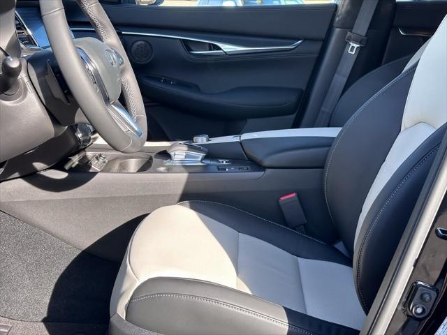 new 2025 INFINITI QX55 car, priced at $52,085