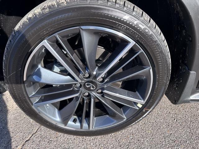 new 2025 INFINITI QX55 car, priced at $52,085
