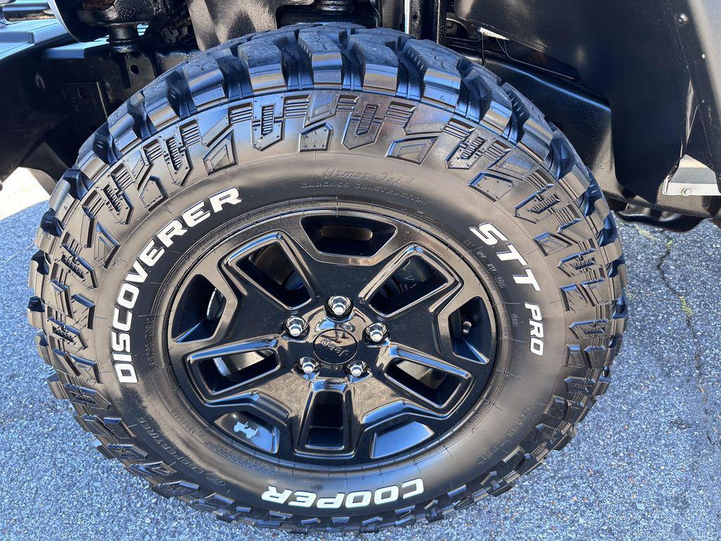 used 2016 Jeep Wrangler Unlimited car, priced at $18,425