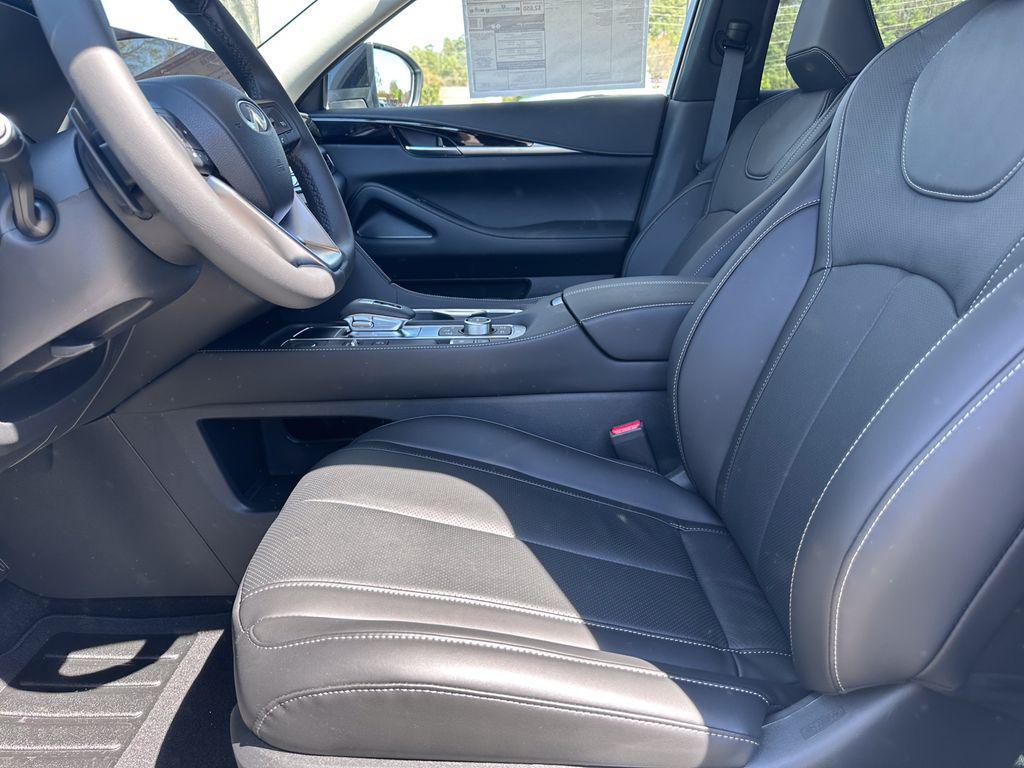 used 2025 INFINITI QX60 car, priced at $40,070