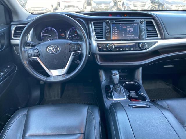 used 2018 Toyota Highlander car, priced at $25,997