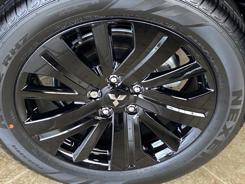 new 2025 Mitsubishi Outlander Sport car, priced at $31,515