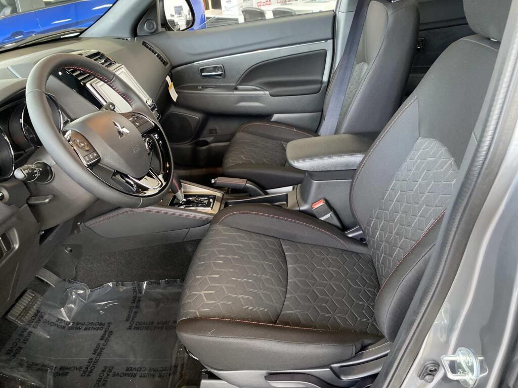 new 2025 Mitsubishi Outlander Sport car, priced at $31,515