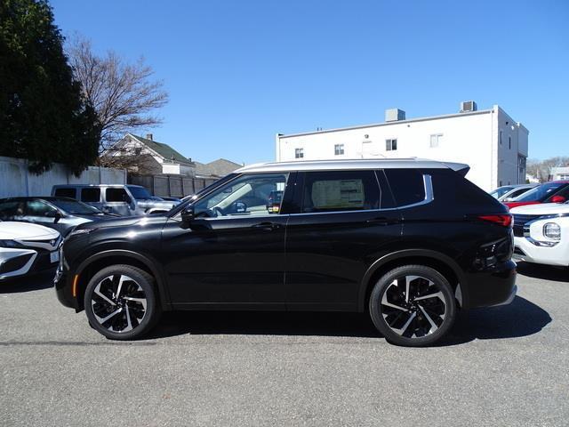 new 2024 Mitsubishi Outlander car, priced at $37,679