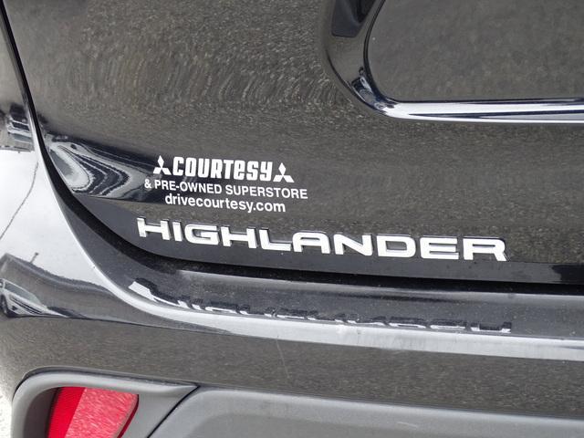 used 2022 Toyota Highlander car, priced at $34,995