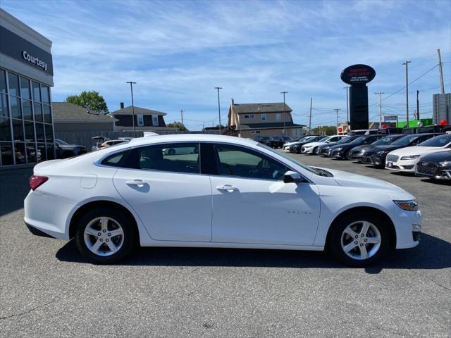 used 2022 Chevrolet Malibu car, priced at $19,999