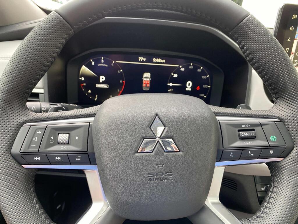 new 2025 Mitsubishi Outlander car, priced at $40,465