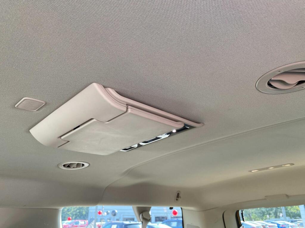 used 2020 GMC Yukon XL car, priced at $34,999