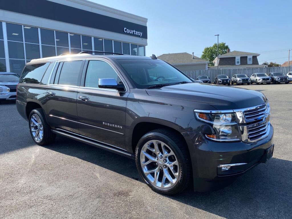 used 2017 Chevrolet Suburban car, priced at $29,999