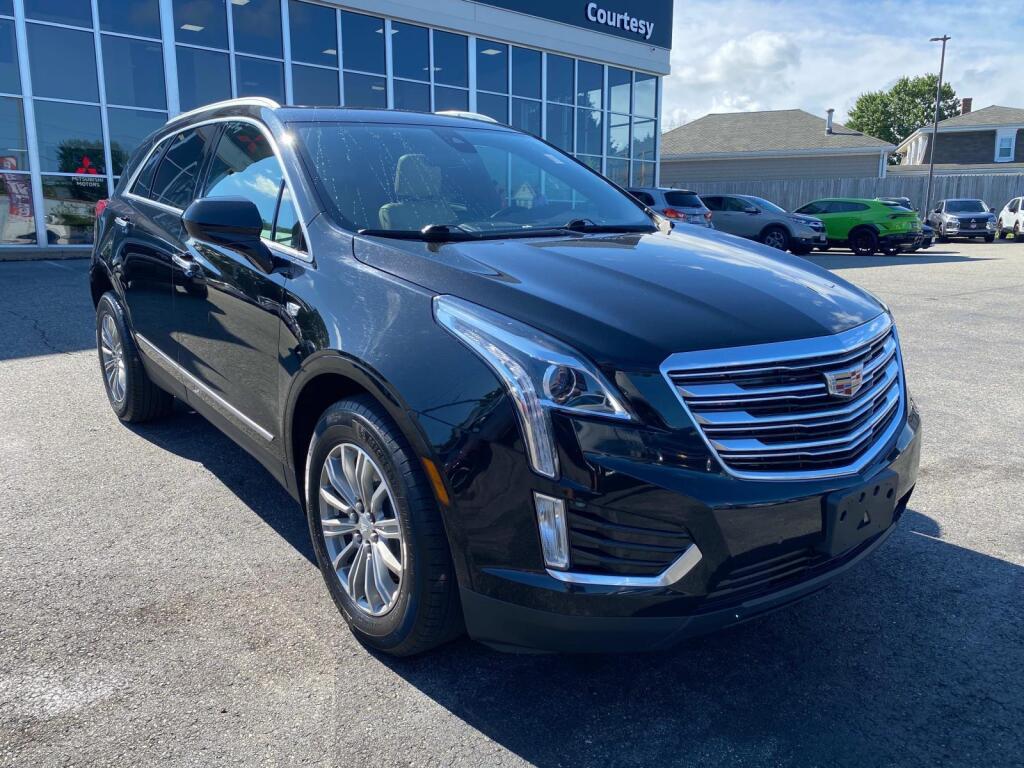 used 2017 Cadillac XT5 car, priced at $16,999