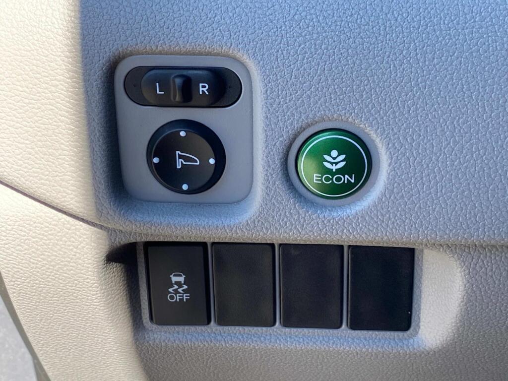 used 2018 Honda Pilot car, priced at $20,999