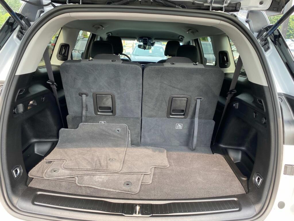used 2023 Jeep Grand Cherokee L car, priced at $28,999