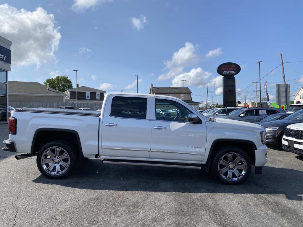 used 2018 GMC Sierra 1500 car, priced at $33,999