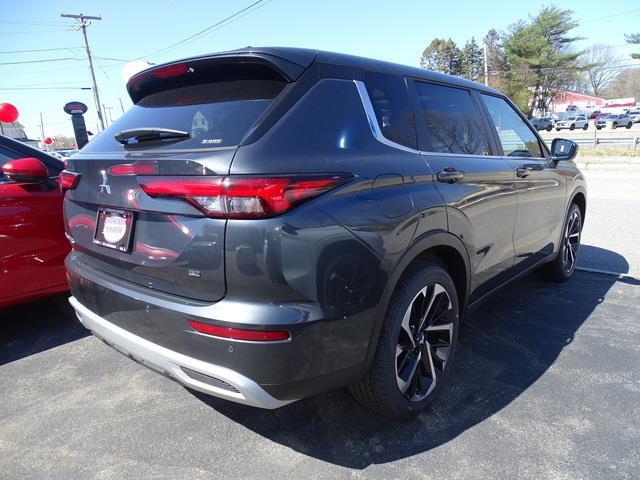 new 2024 Mitsubishi Outlander car, priced at $36,237