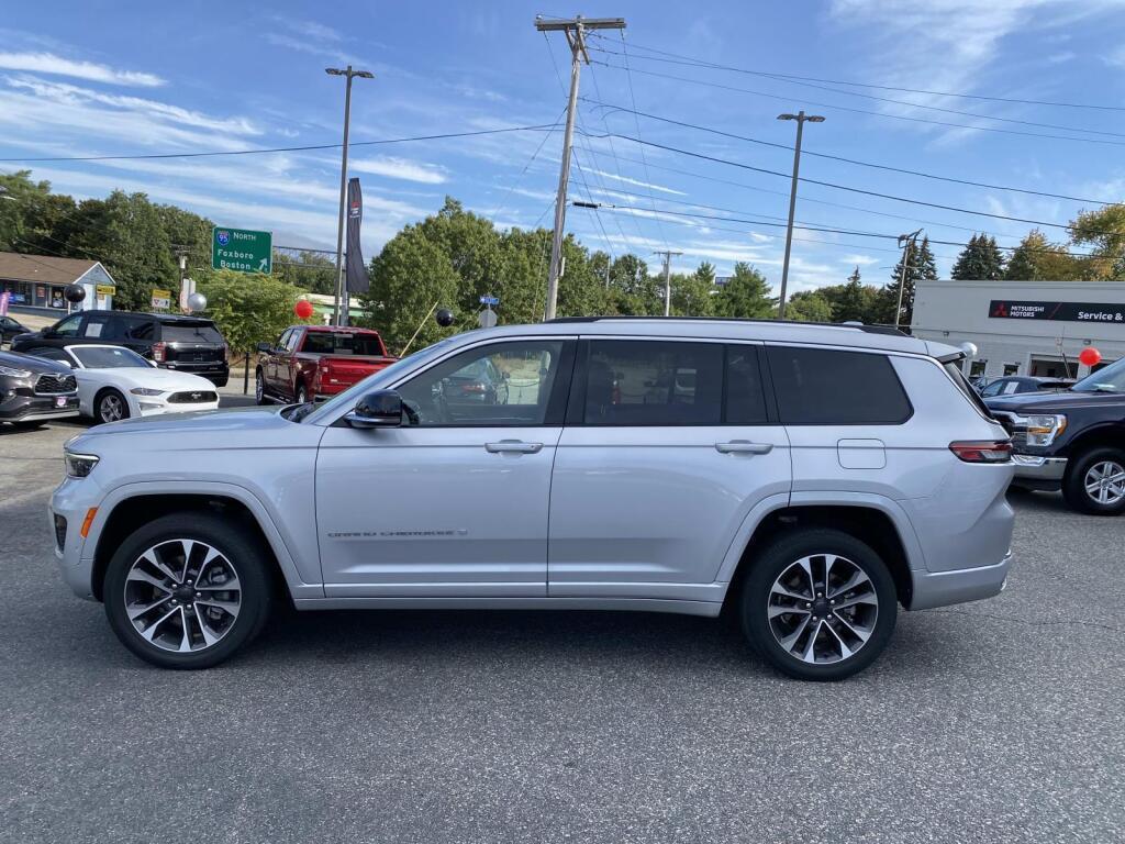 used 2022 Jeep Grand Cherokee L car, priced at $33,999