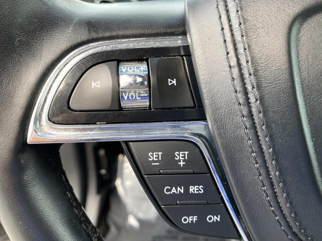 used 2017 Lincoln Continental car, priced at $15,777