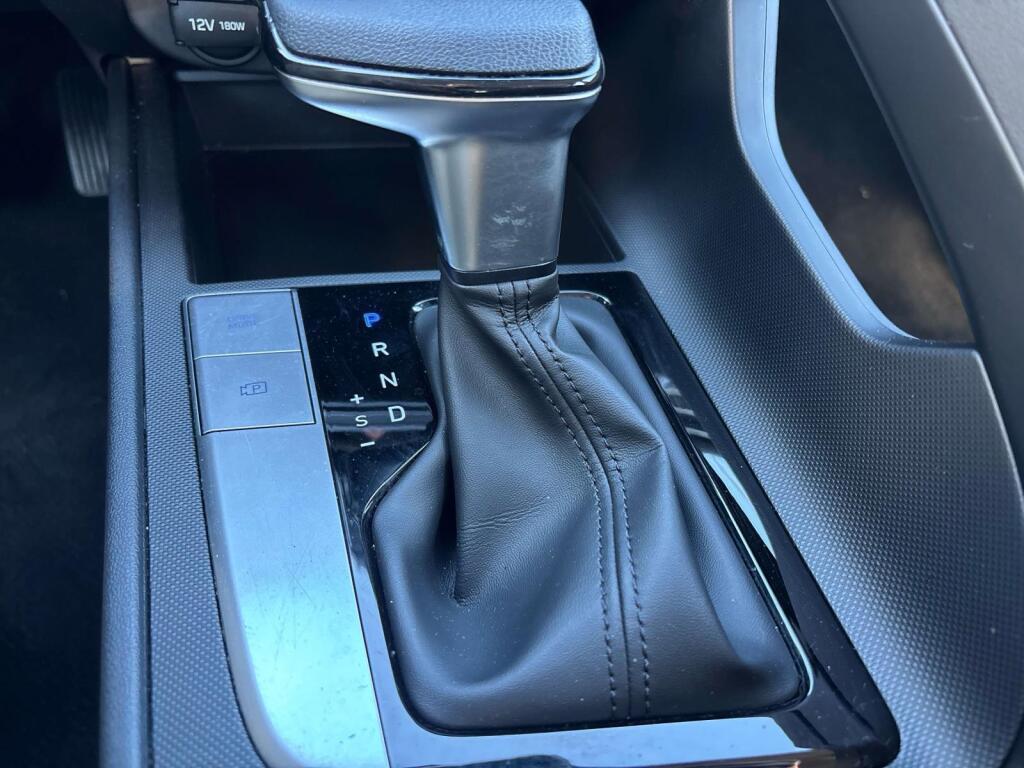 used 2022 Hyundai Elantra car, priced at $19,997