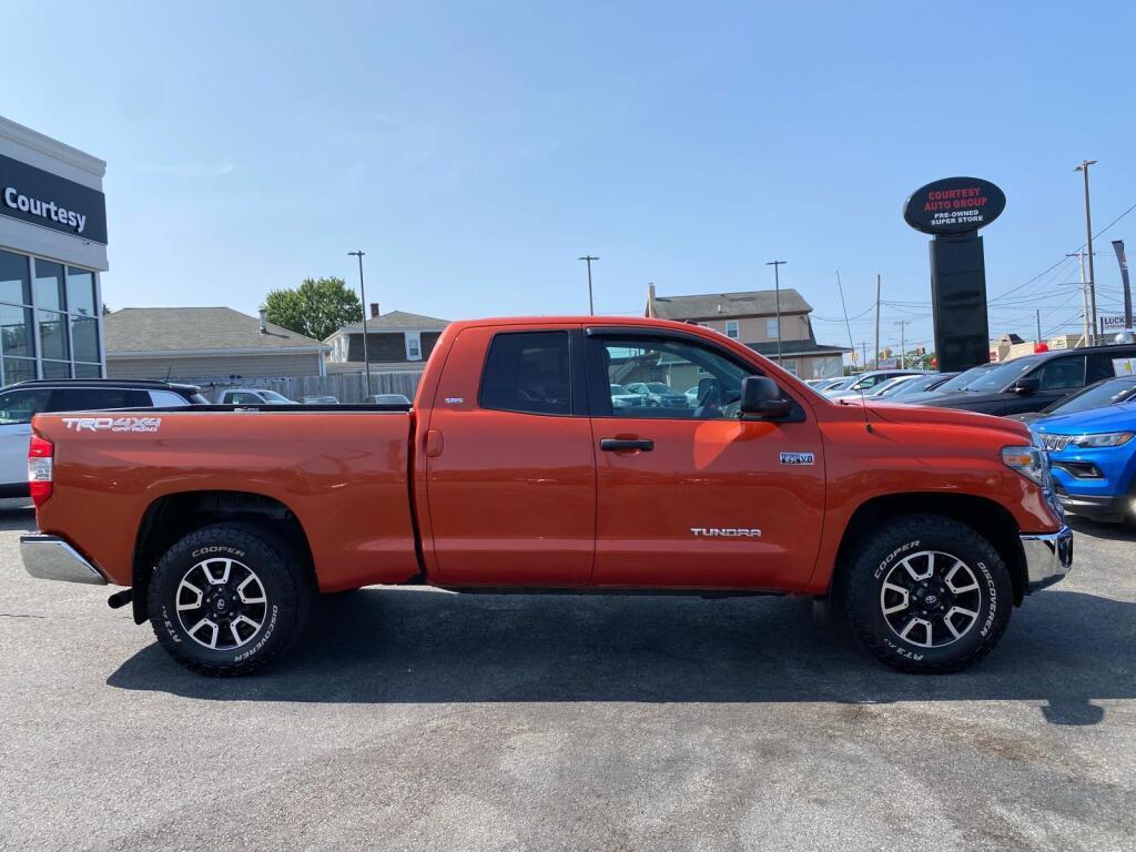 used 2018 Toyota Tundra car, priced at $26,999