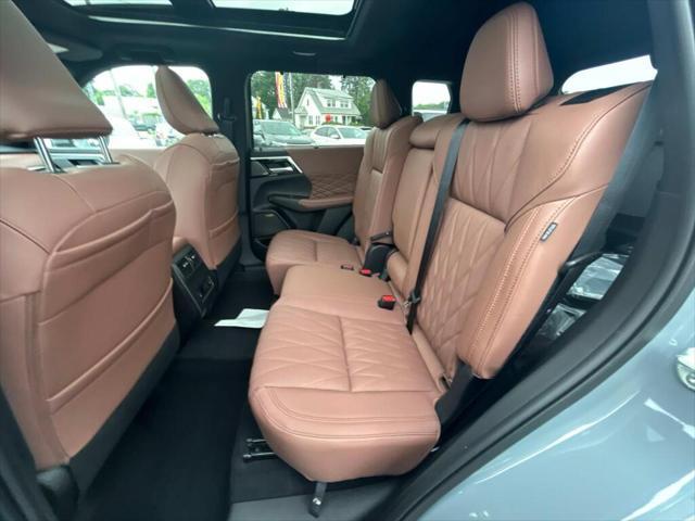 new 2025 Mitsubishi Outlander car, priced at $47,000