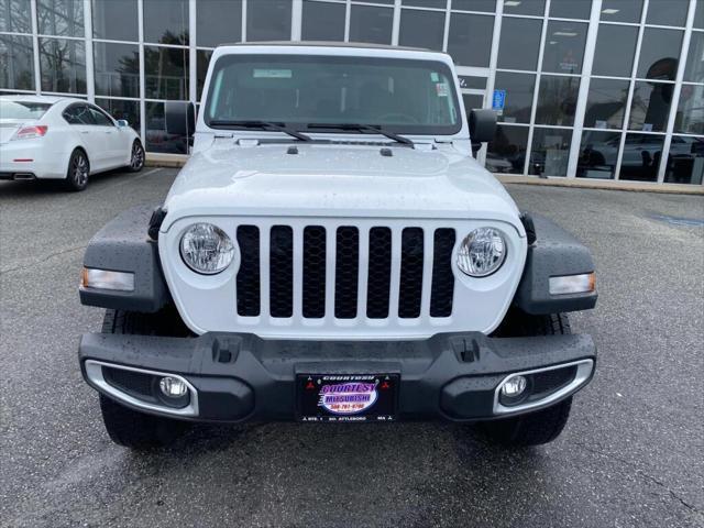 used 2023 Jeep Gladiator car, priced at $30,997