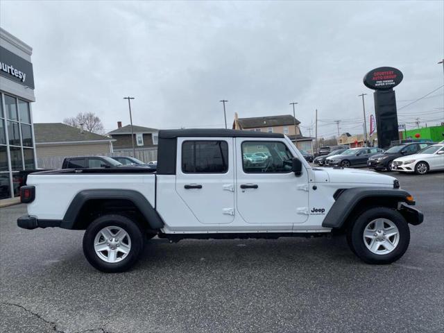used 2023 Jeep Gladiator car, priced at $30,997