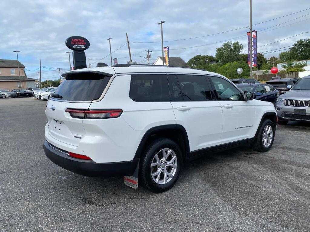 used 2021 Jeep Grand Cherokee L car, priced at $25,999