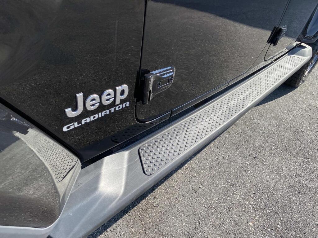 used 2020 Jeep Gladiator car, priced at $29,999