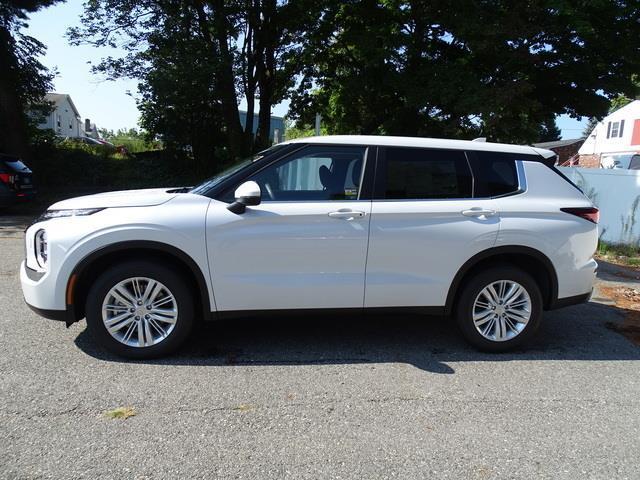 new 2024 Mitsubishi Outlander car, priced at $30,683