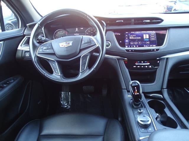 used 2022 Cadillac XT5 car, priced at $18,999