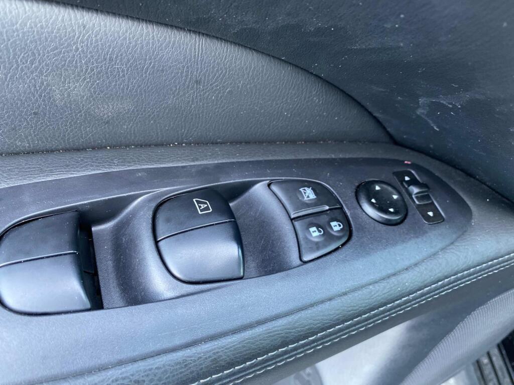 used 2020 Nissan Pathfinder car, priced at $19,699