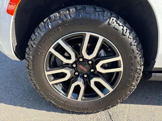 used 2021 GMC Yukon car, priced at $52,999