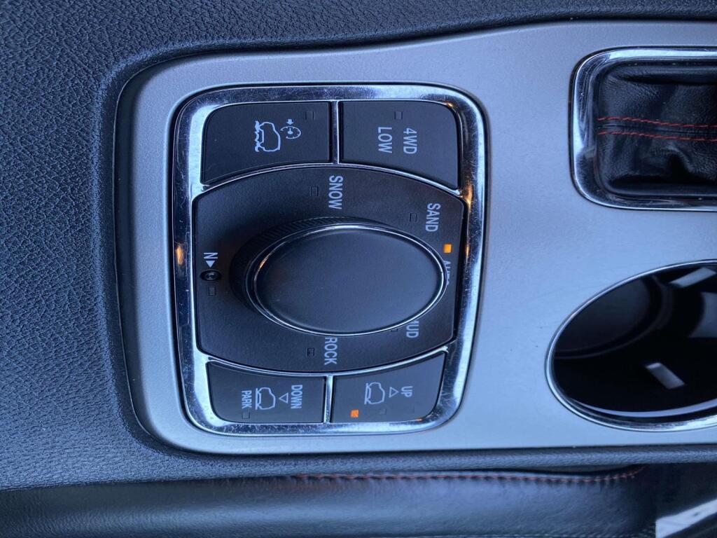 used 2018 Jeep Grand Cherokee car, priced at $19,777