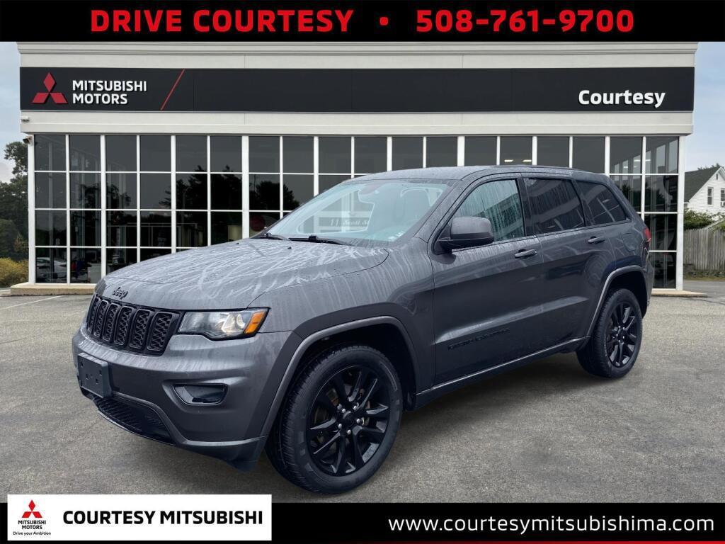 used 2017 Jeep Grand Cherokee car, priced at $17,999