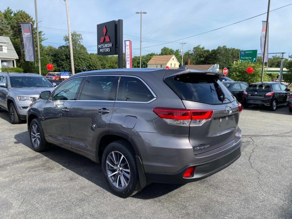used 2018 Toyota Highlander car, priced at $25,999