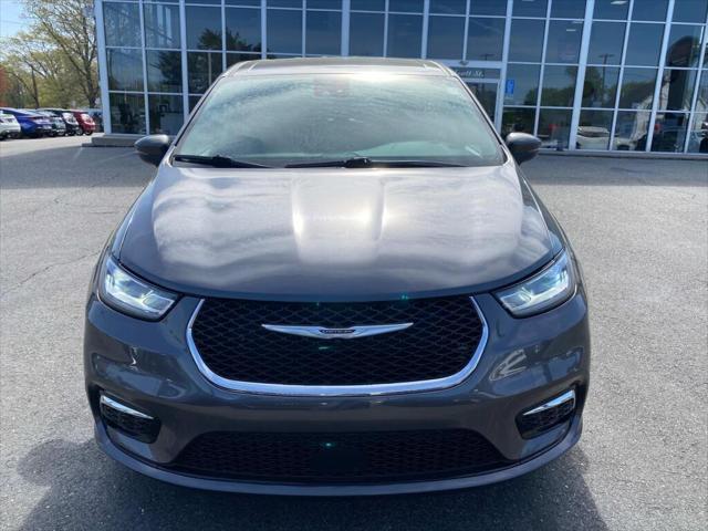 used 2023 Chrysler Pacifica car, priced at $24,999