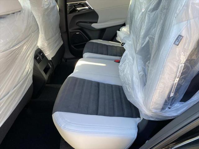 new 2025 Mitsubishi Outlander car, priced at $37,260