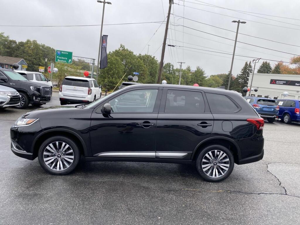 used 2020 Mitsubishi Outlander car, priced at $17,999