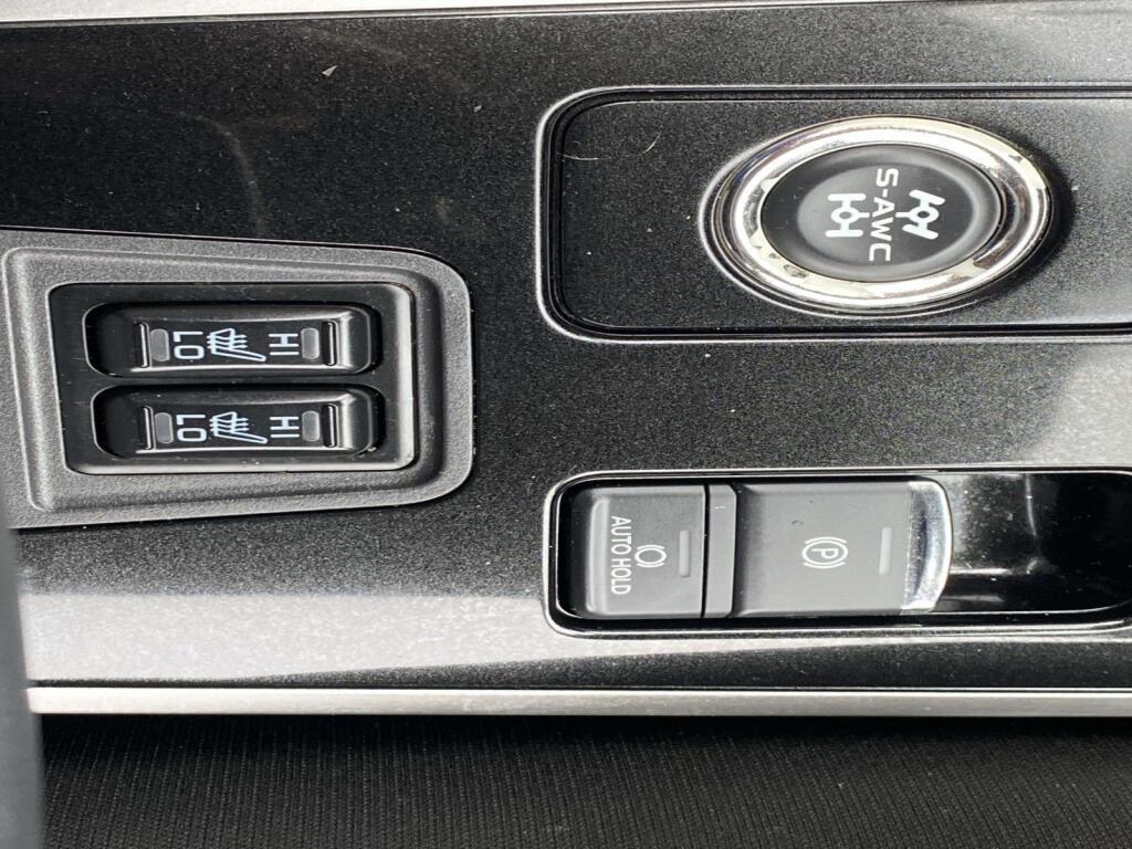 used 2020 Mitsubishi Outlander car, priced at $17,999