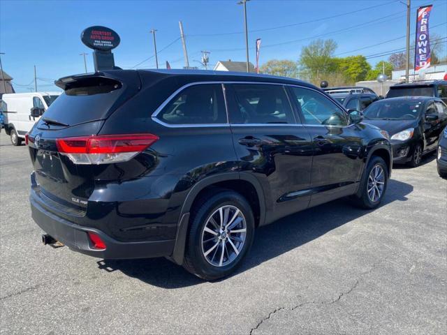 used 2019 Toyota Highlander car, priced at $27,777