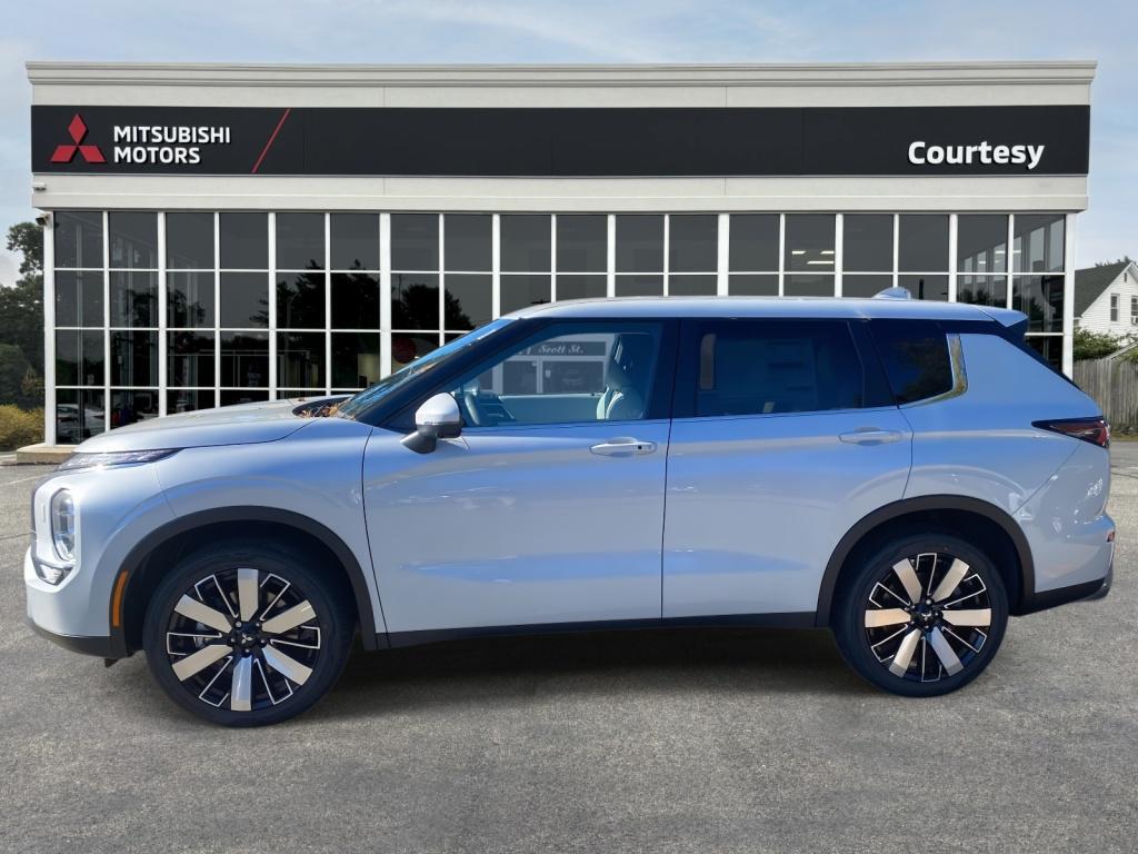 new 2025 Mitsubishi Outlander car, priced at $38,900