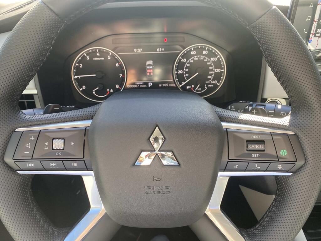 new 2025 Mitsubishi Outlander car, priced at $38,900
