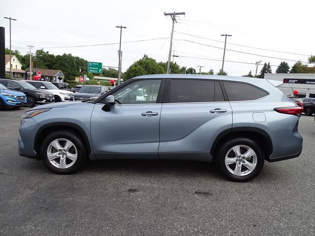 used 2023 Toyota Highlander car, priced at $34,999