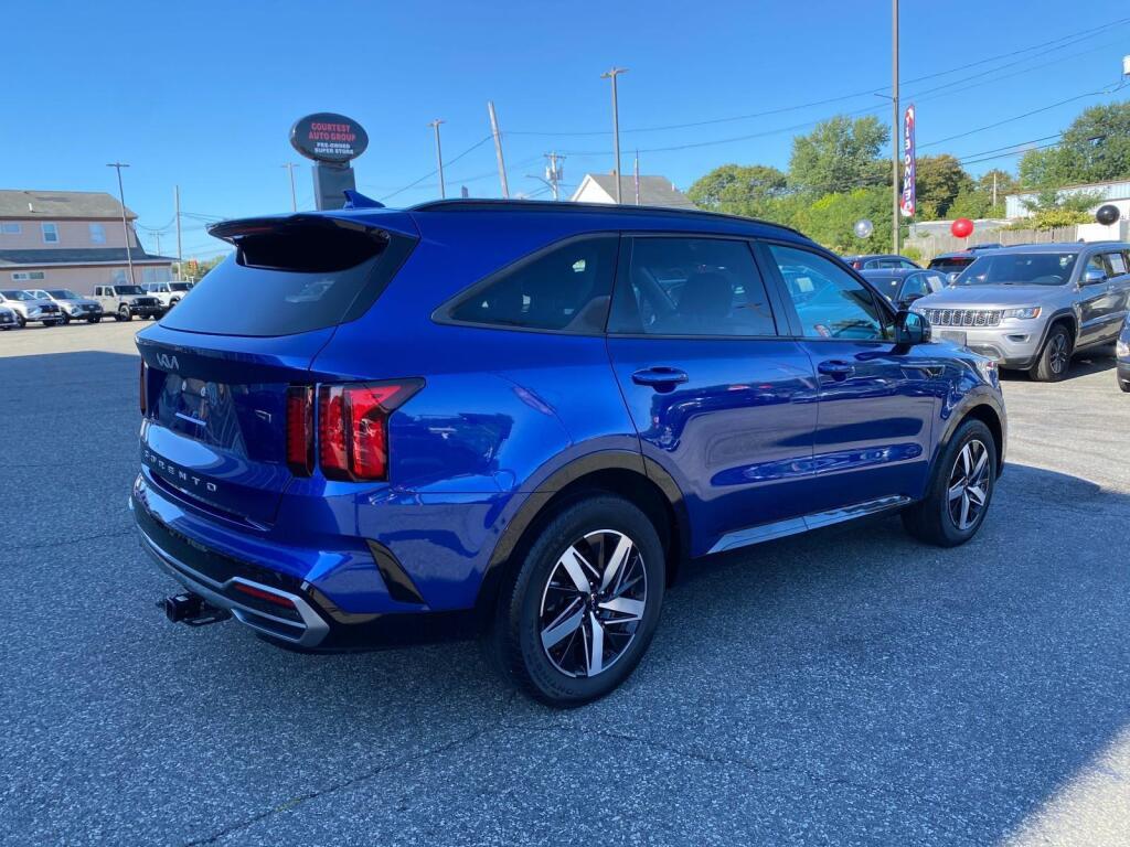 used 2022 Kia Sorento car, priced at $29,999