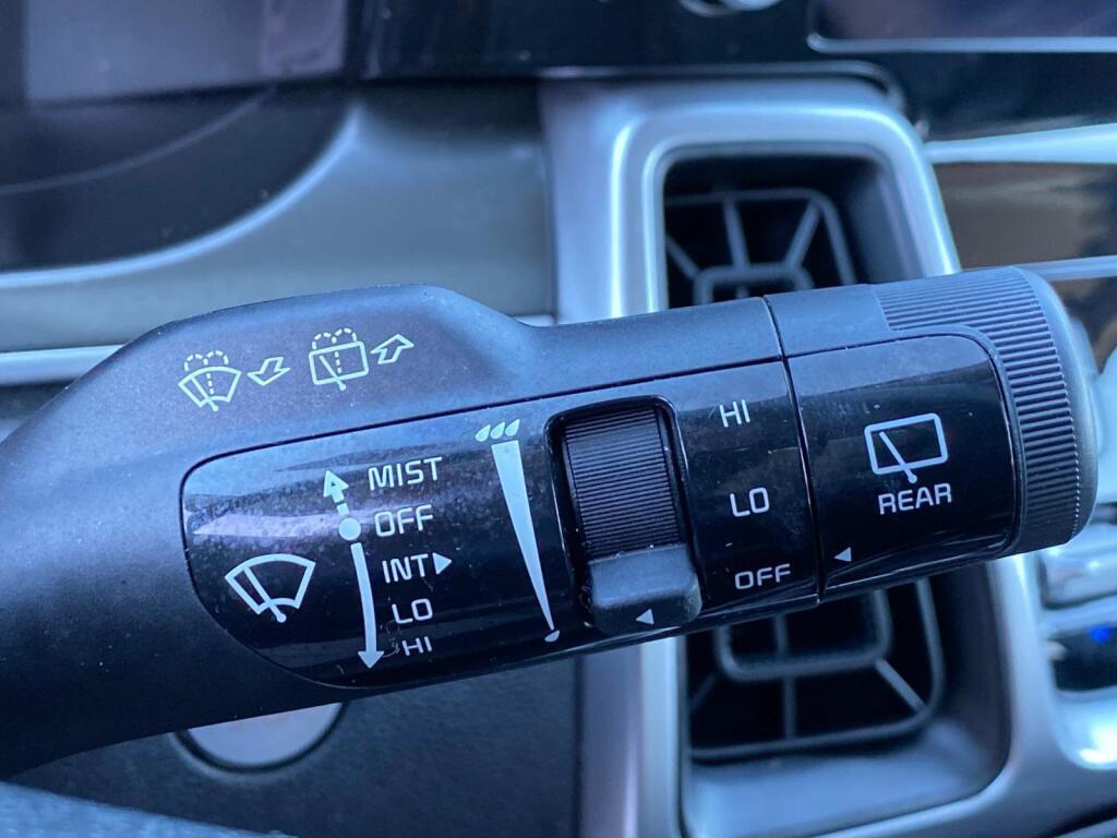 used 2022 Kia Sorento car, priced at $29,999