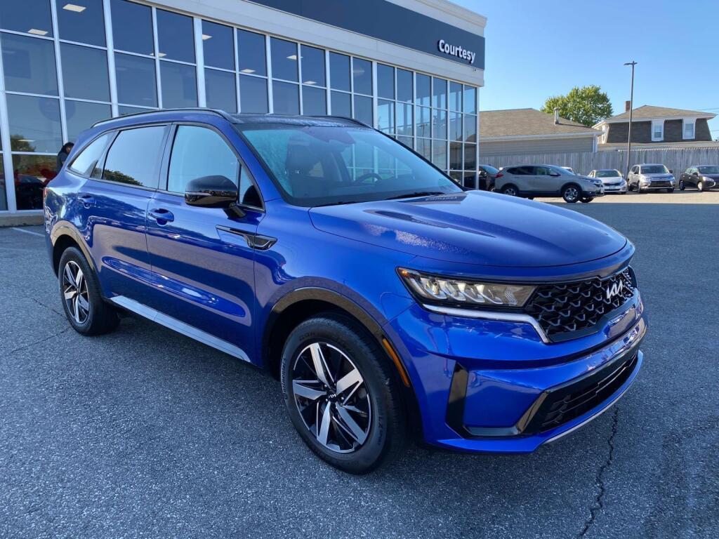 used 2022 Kia Sorento car, priced at $29,999